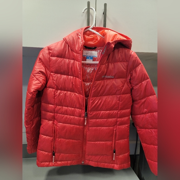 COLUMBIA 550 turbo down hooded puff jacket